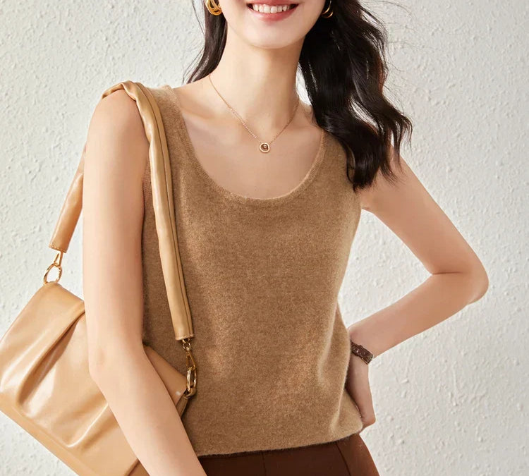 Ivanna Quinn Cashmere V-nyakú